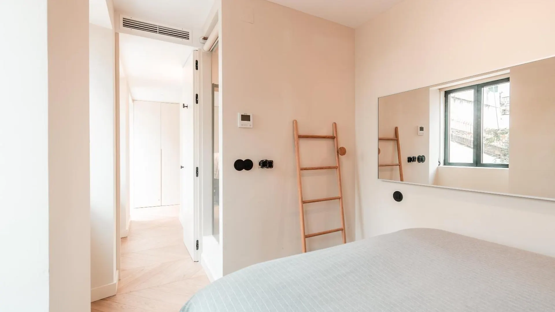 The Founders Residency, Praca Das Flores Lisboa 0*,